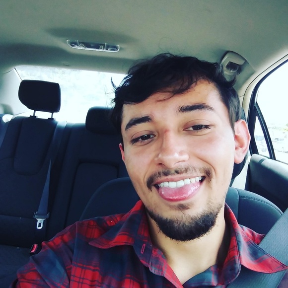 Meet your Posher, Christian - Picture 2 of 2